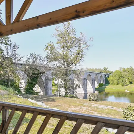 Campsite Rcn La Bastide En Ardeche